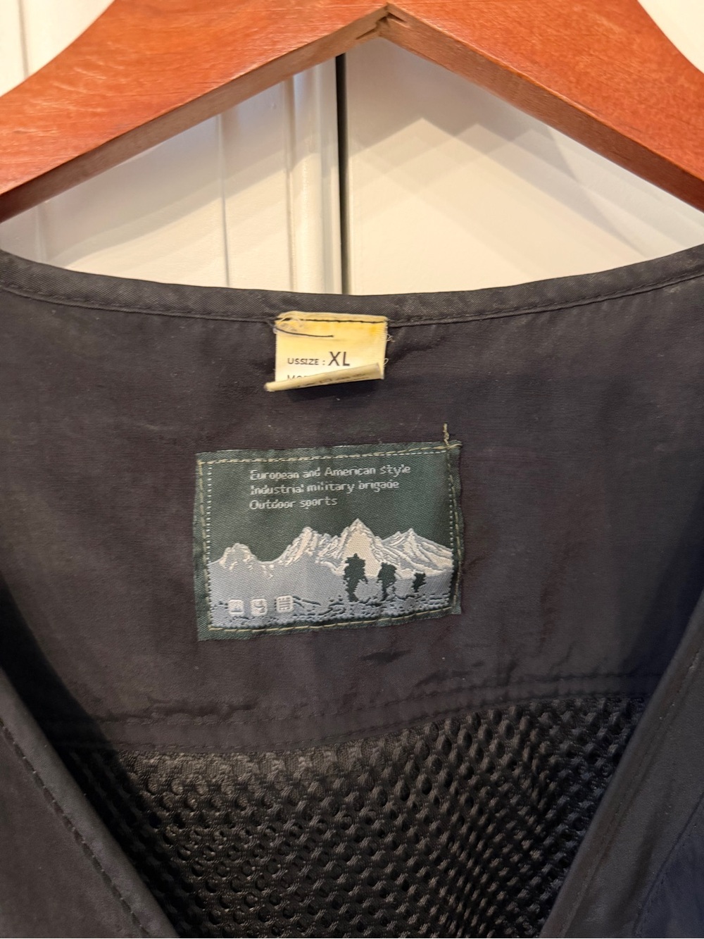 Men’s XL Utility Fishing Vest Black Multi Pocket Hiking Photography Travel Vest - Picture 9 of 9